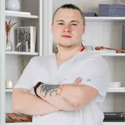 доктор Лопин Николай Николаевич фельдшер клиники «Санати» в Новосибирске